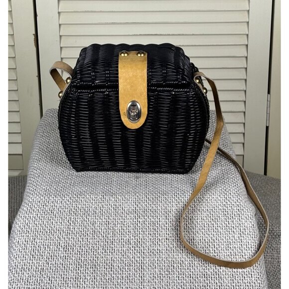 Vintage 70s Black Basket Bag Wicker-style Woven Crossbody Purse Leather strap - Picture 3 of 5